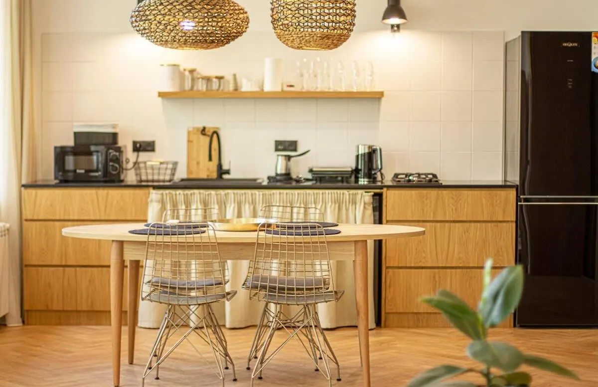 Cozy 1Br Apartment - By Wehost Tbilisi